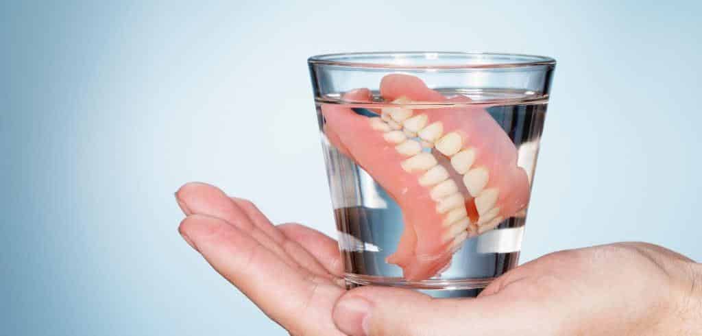 How to care for dentures