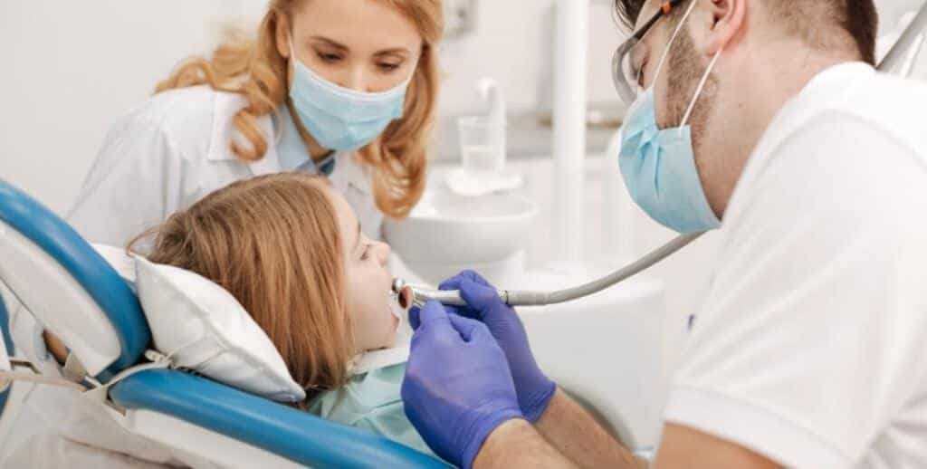 How to treat caries in children?