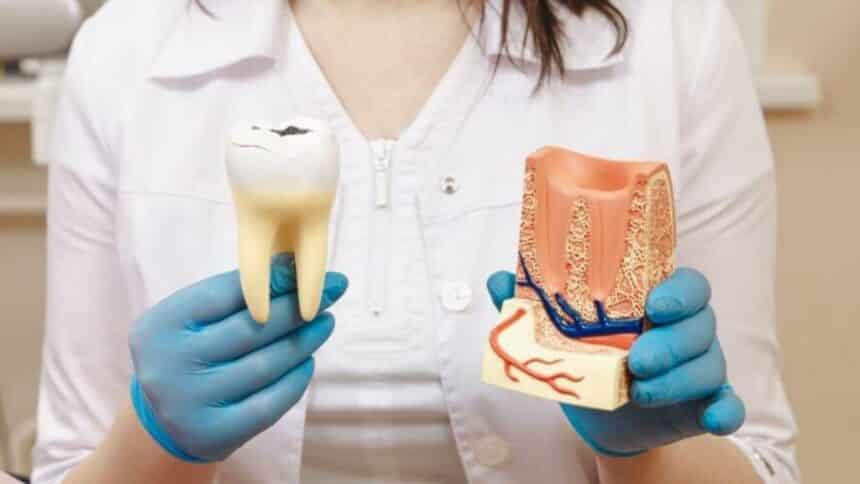 Gum recession, or exposed tooth necks - causes, symptoms and treatment