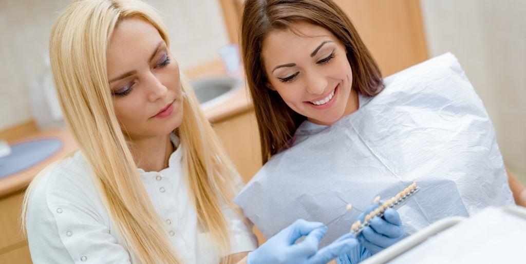 Who are composite veneers in the UK and porcelain veneers in the UK for?